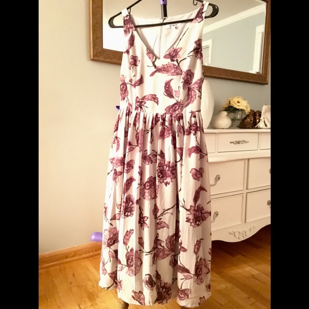 BB Dakota Floral Midi Dress
